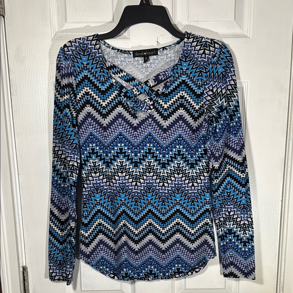 Derek Heart Top Size M Stretch Long Sleeve Multicolor Geometric Graphic Blouse